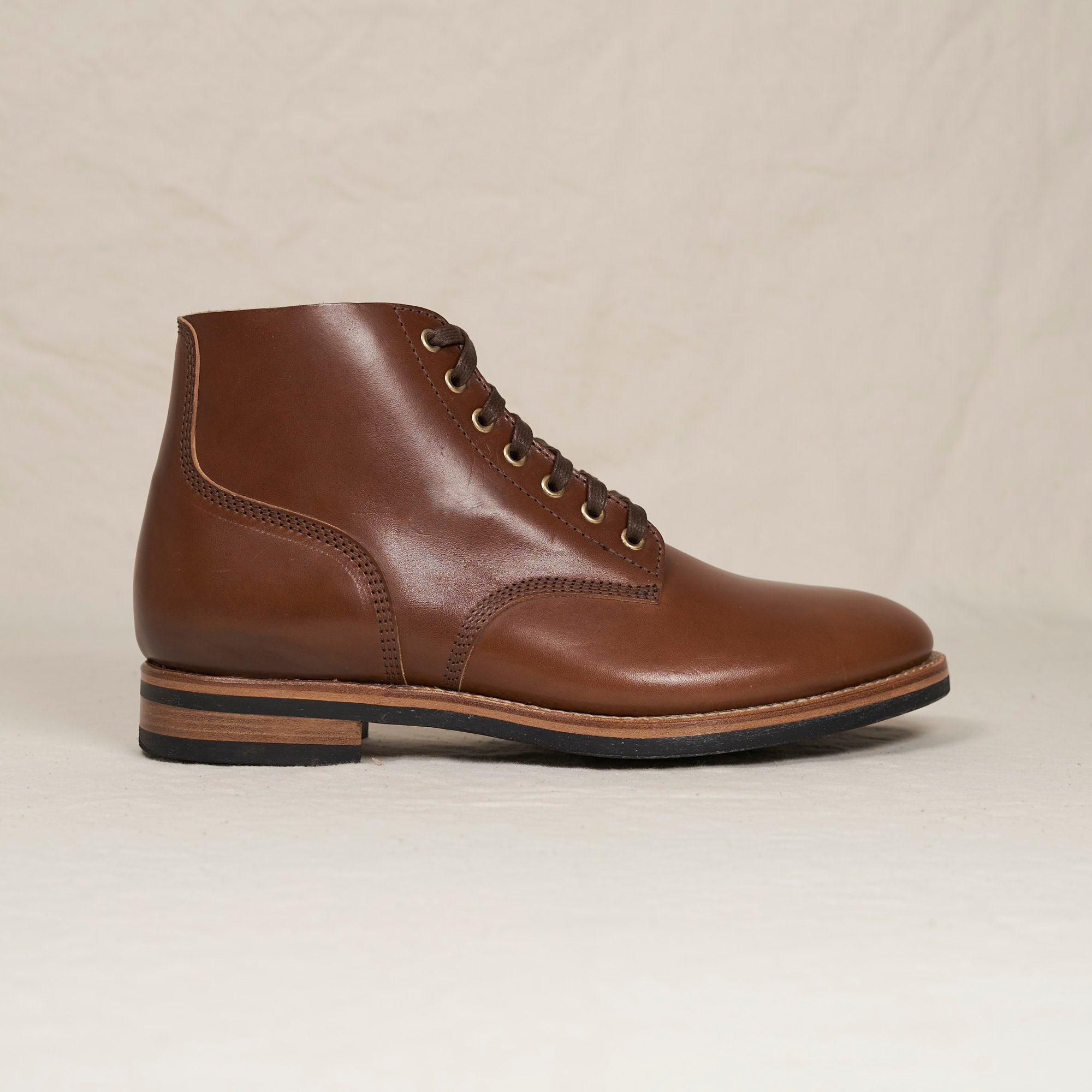 August Special Belliver laced field boot based on the boondocker in tanned horsehide - side view