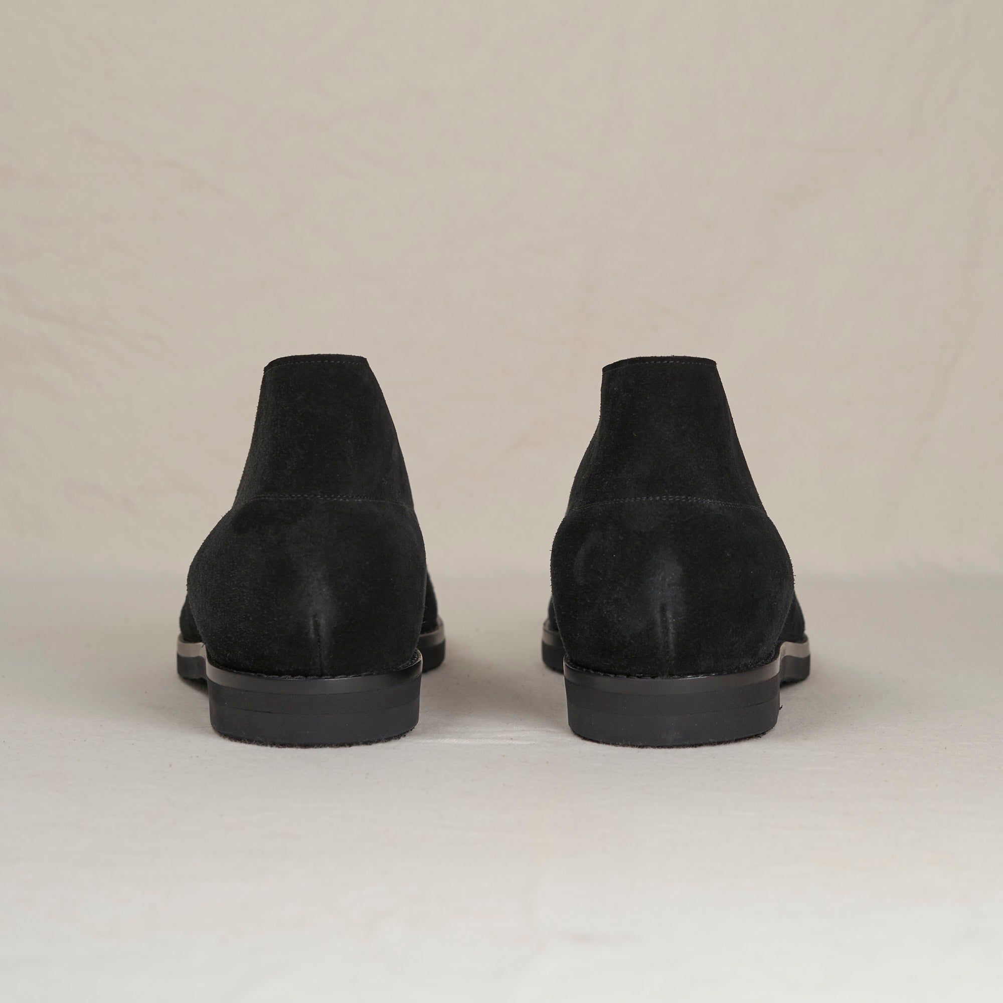 Voyager - Black Suede