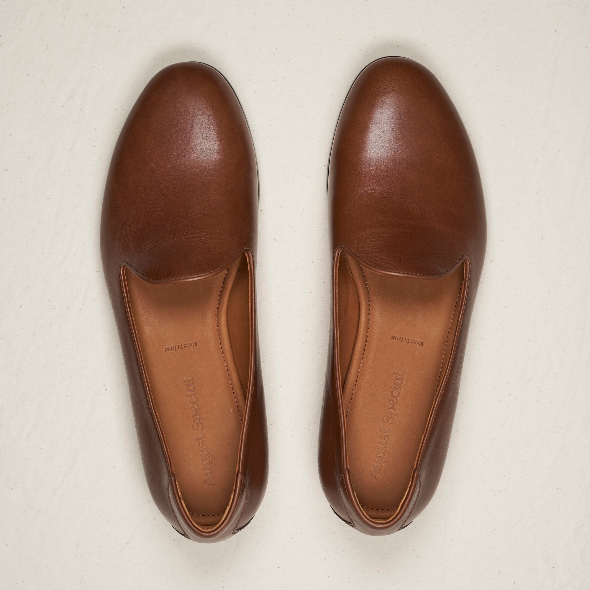 Top-down view of August Special Augie Type-P cigar veg-tan calf loafer — roomy toe box of the custom Harry Last.