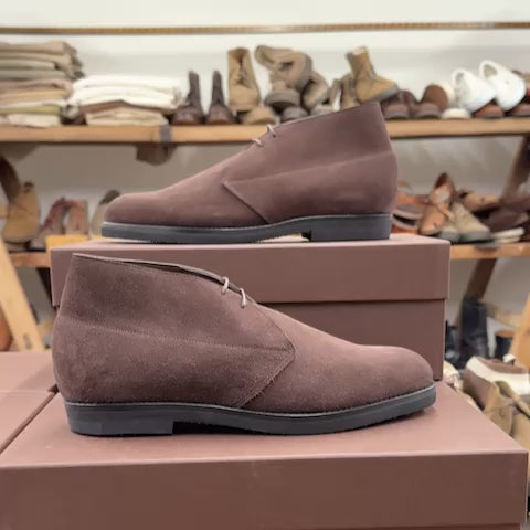 Voyager - Chocolate Suede